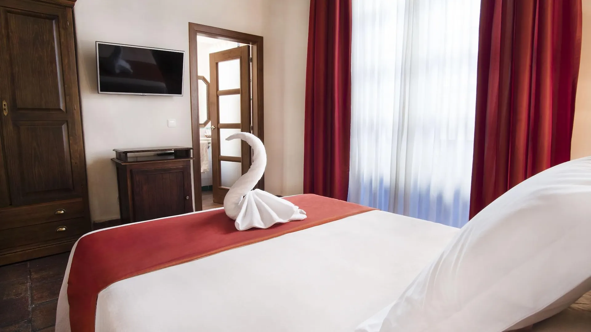Casa Palacio Pilar Del Toro Granada Hotel